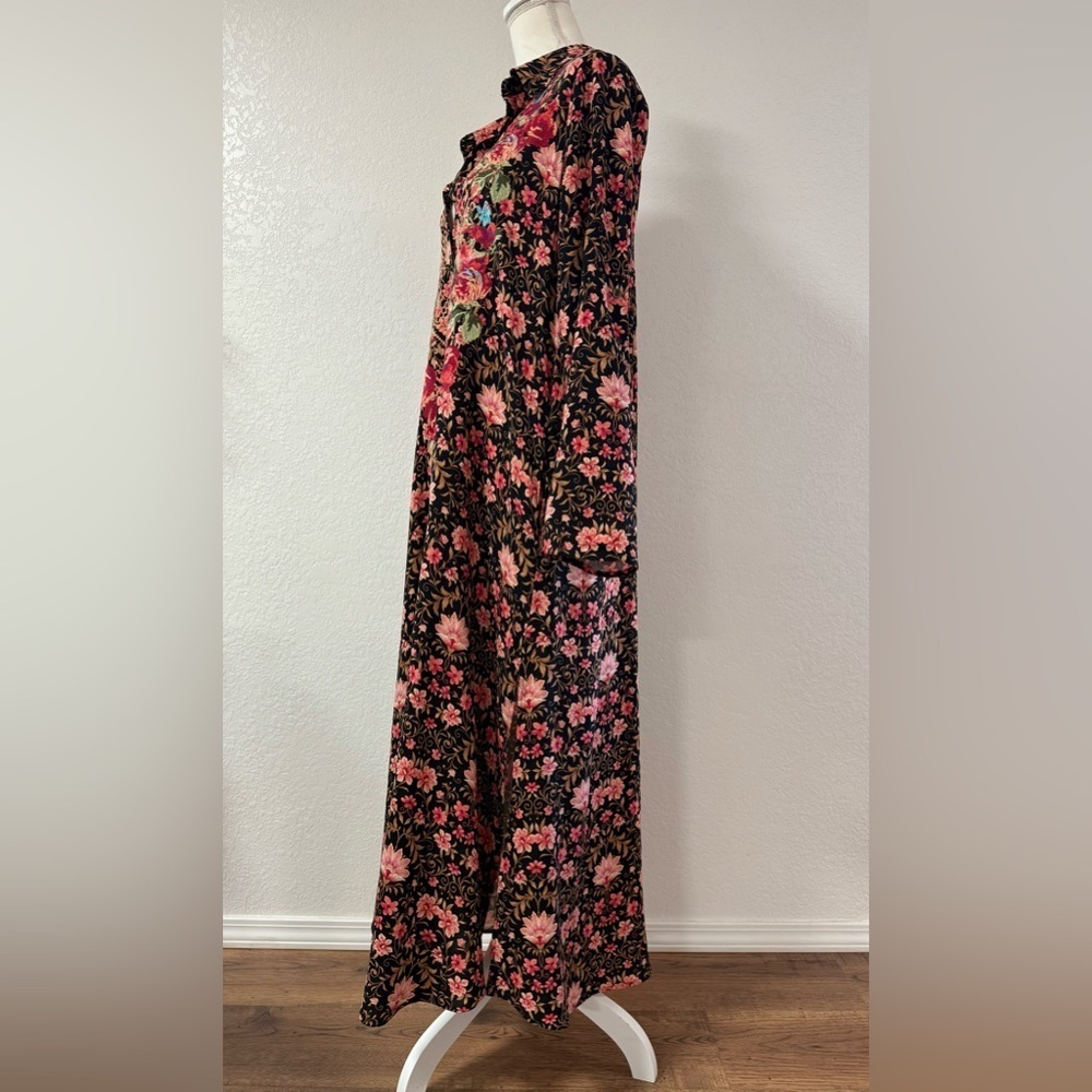 NWT!! SAVANNA JANE Floral Long Sleeve Dress size M